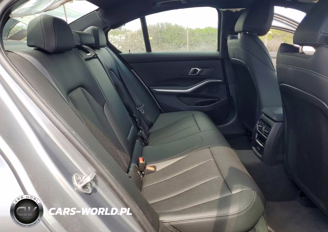 2025 BMW 330I VIN:3MW69CW0XS8F72790 - 10
