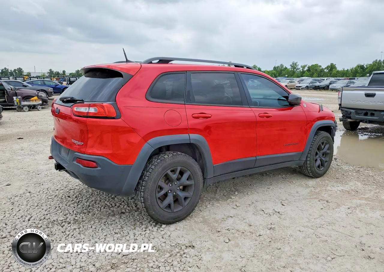 2017 Jeep Cherokee Trailhawk VIN:1C4PJMBS1HW618745 - 3