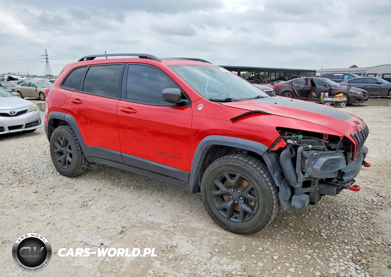 2017 Jeep Cherokee Trailhawk VIN:1C4PJMBS1HW618745 - 4