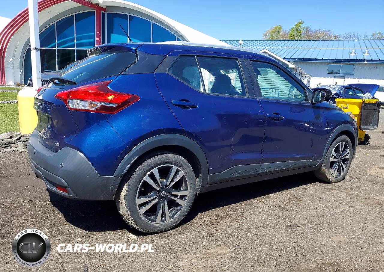 2020 Nissan Kicks Sv VIN:3N1CP5CV2LL499410 - 3