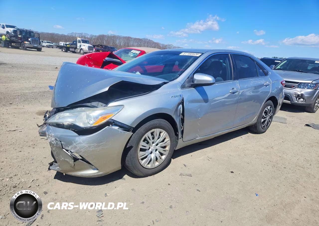 2015 Toyota Camry Hybrid Le