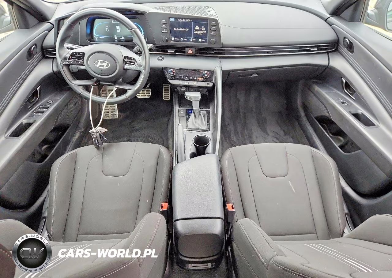 2025 Hyundai Elantra Sel Sport VIN:KMHLM4DG3SU926755 - 8