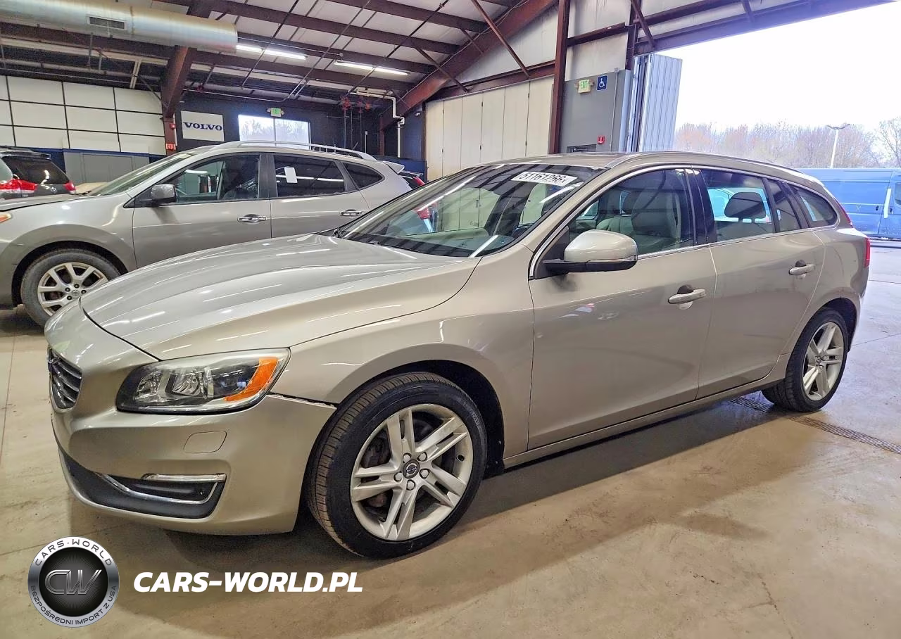 2015 Volvo V60 Platinum