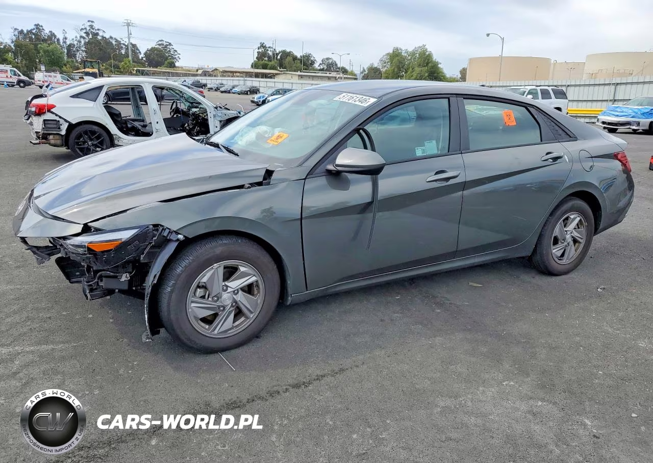2025 Hyundai Elantra Se – zdjęcie 1 z 12