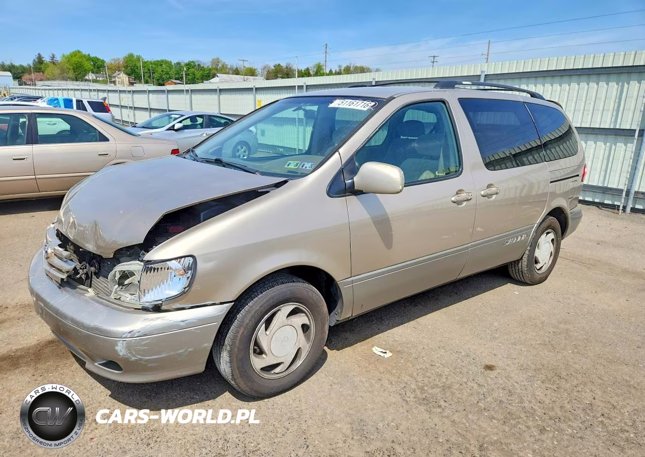 2002 Toyota Sienna Le