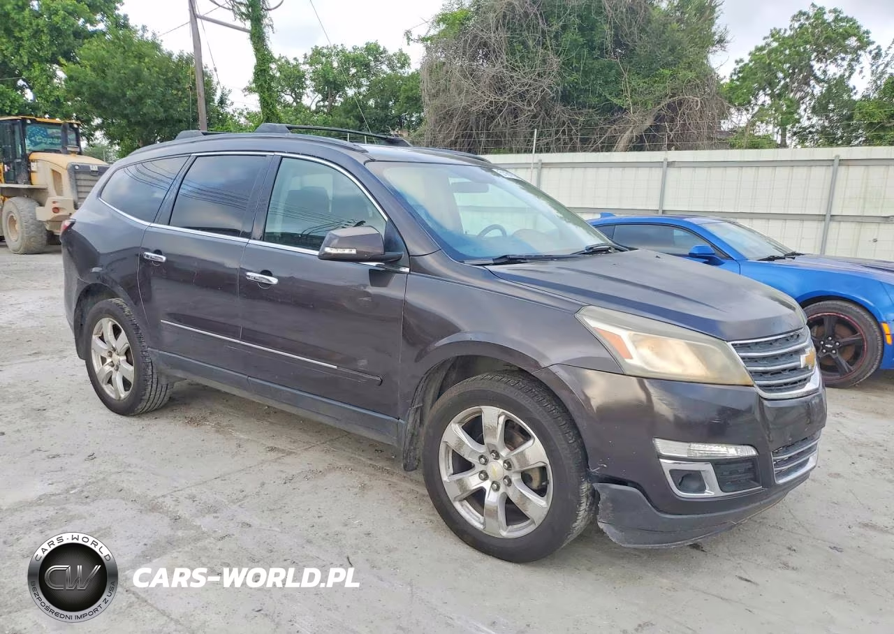 2017 Chevrolet Traverse Premier VIN:1GNKRJKD3HJ303906 - 4