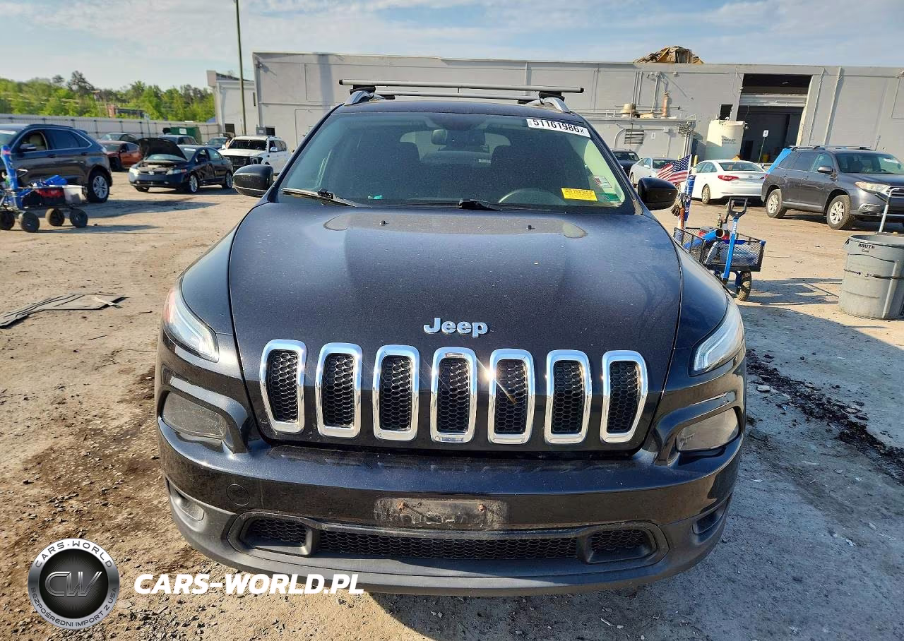 2015 Jeep Cherokee Latitude VIN:1C4PJMCB0FW604962 - 5