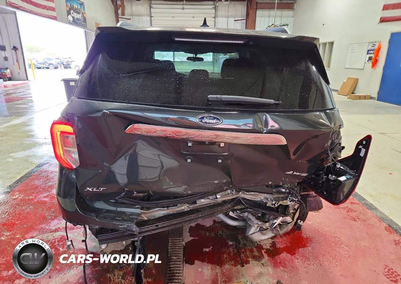 2024 Ford Explorer Xlt VIN:1FMSK8DHXRGA38692 - 6