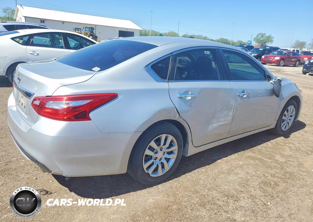 2017 Nissan Altima 2.5 S VIN:1N4AL3AP7HN347452 - 3
