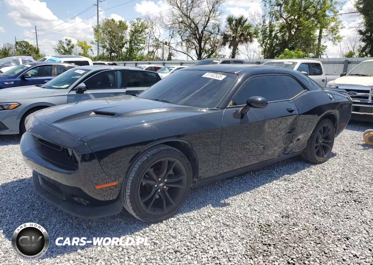 2018 Dodge Challenger Sxt