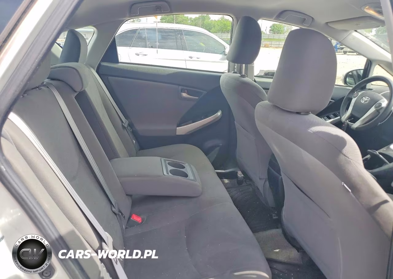2012 Toyota Prius Two VIN:JTDKN3DU5C5505886 - 10