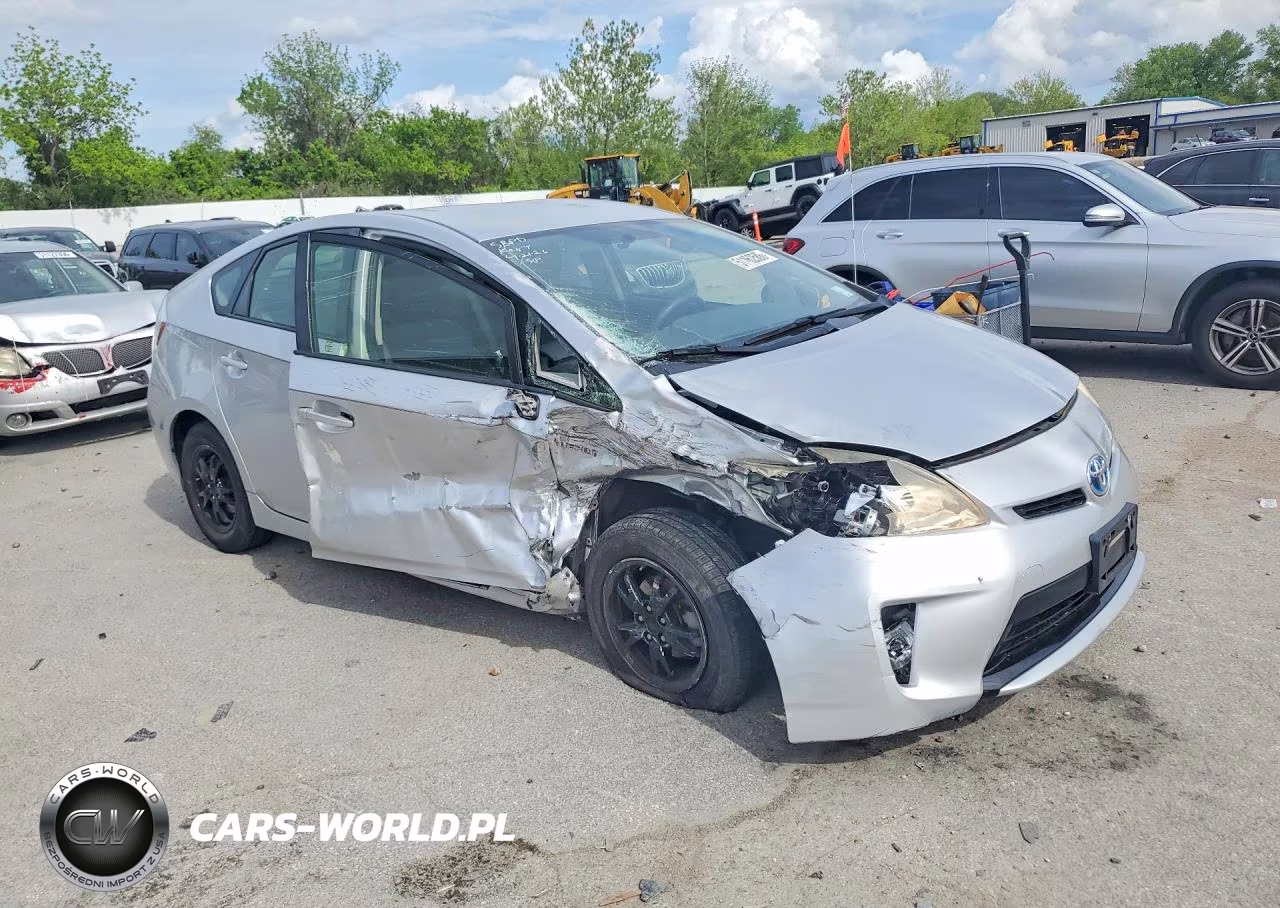 2012 Toyota Prius Two VIN:JTDKN3DU5C5505886 - 4
