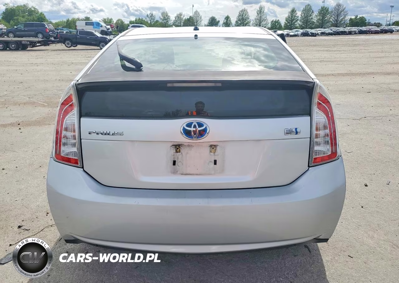 2012 Toyota Prius Two VIN:JTDKN3DU5C5505886 - 6