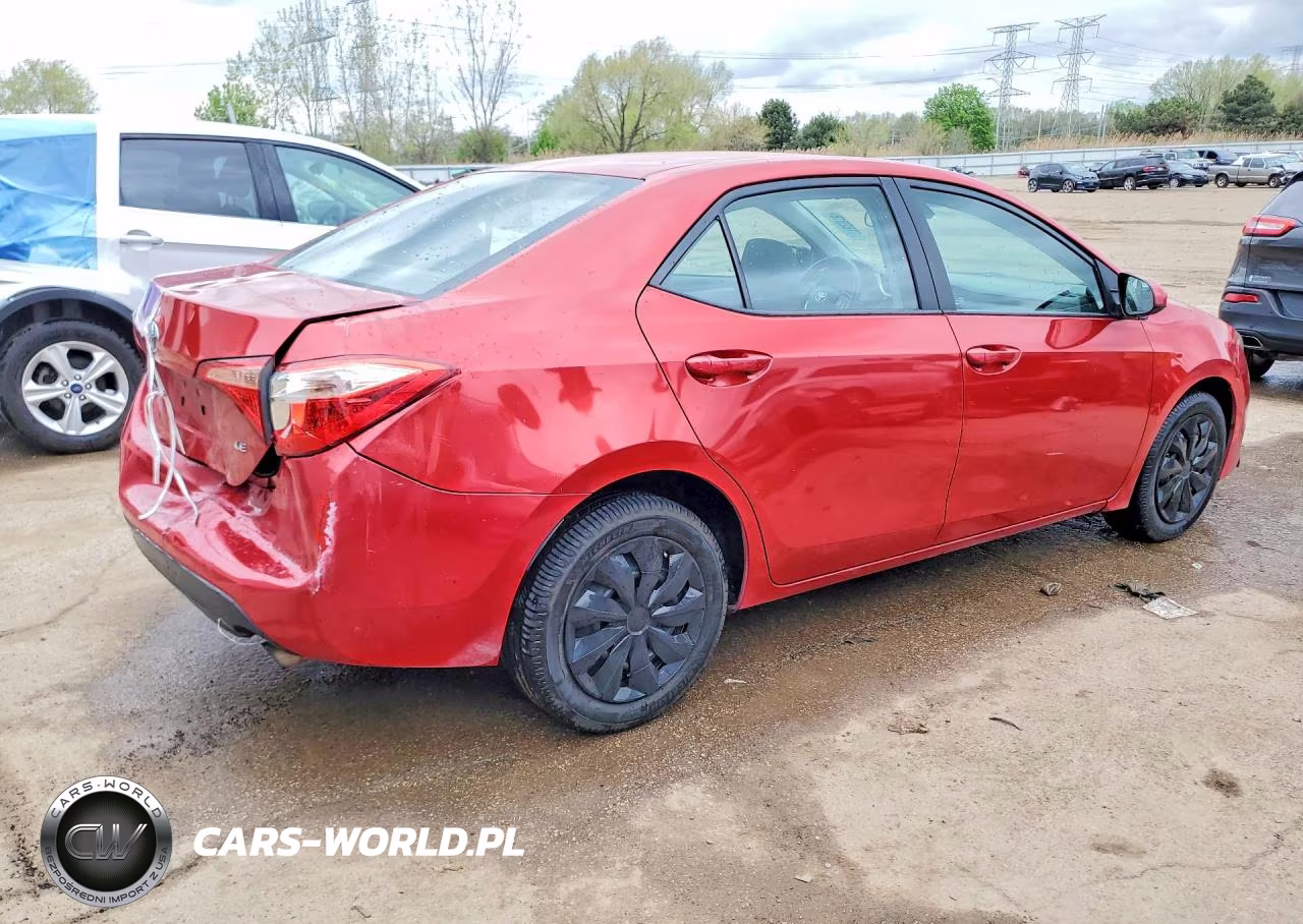 2017 Toyota Corolla Le VIN:5YFBURHE6HP656576 - 3