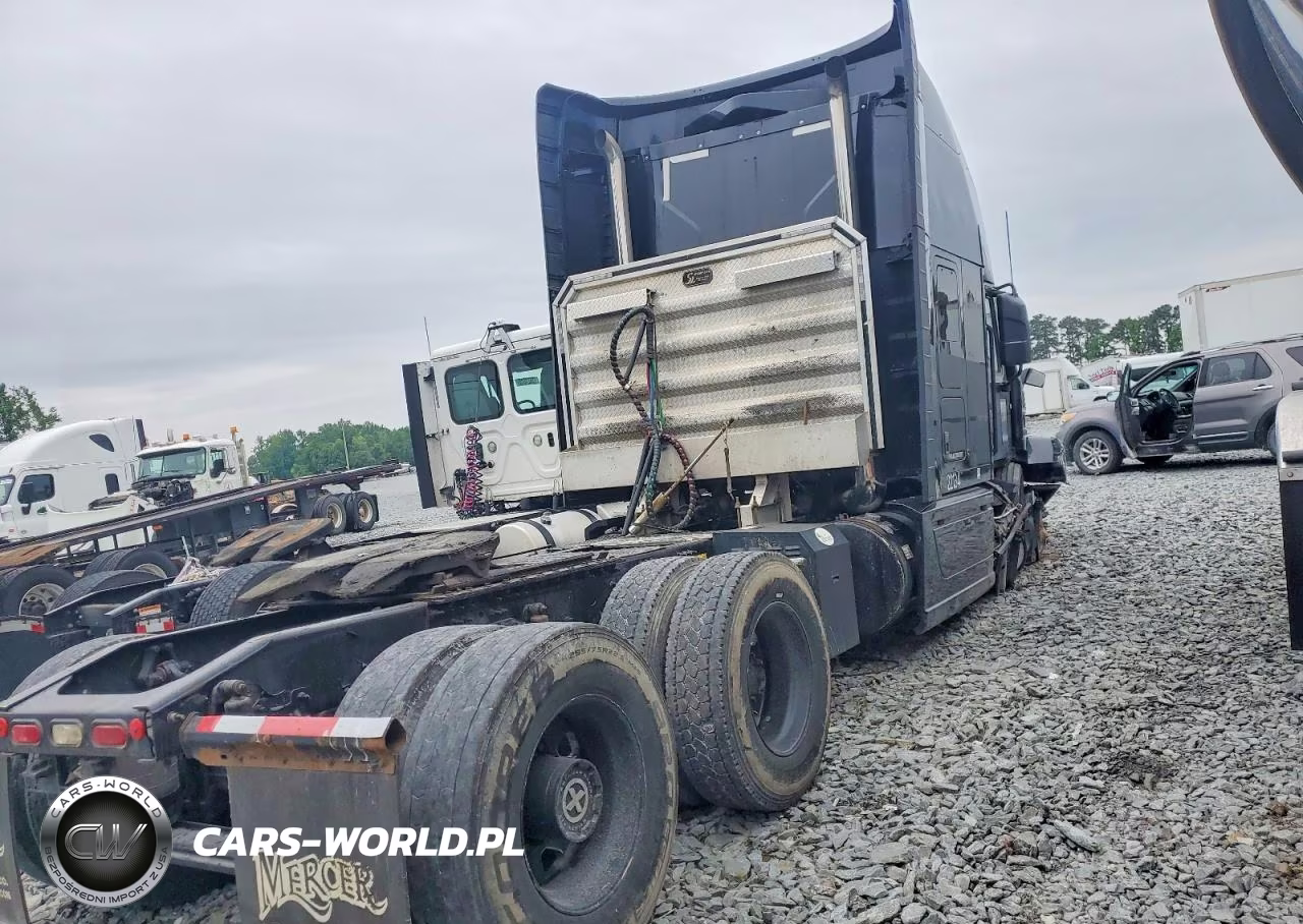 2018 Mack Anthem VIN:1M1AN4GY9JM001005 - 4