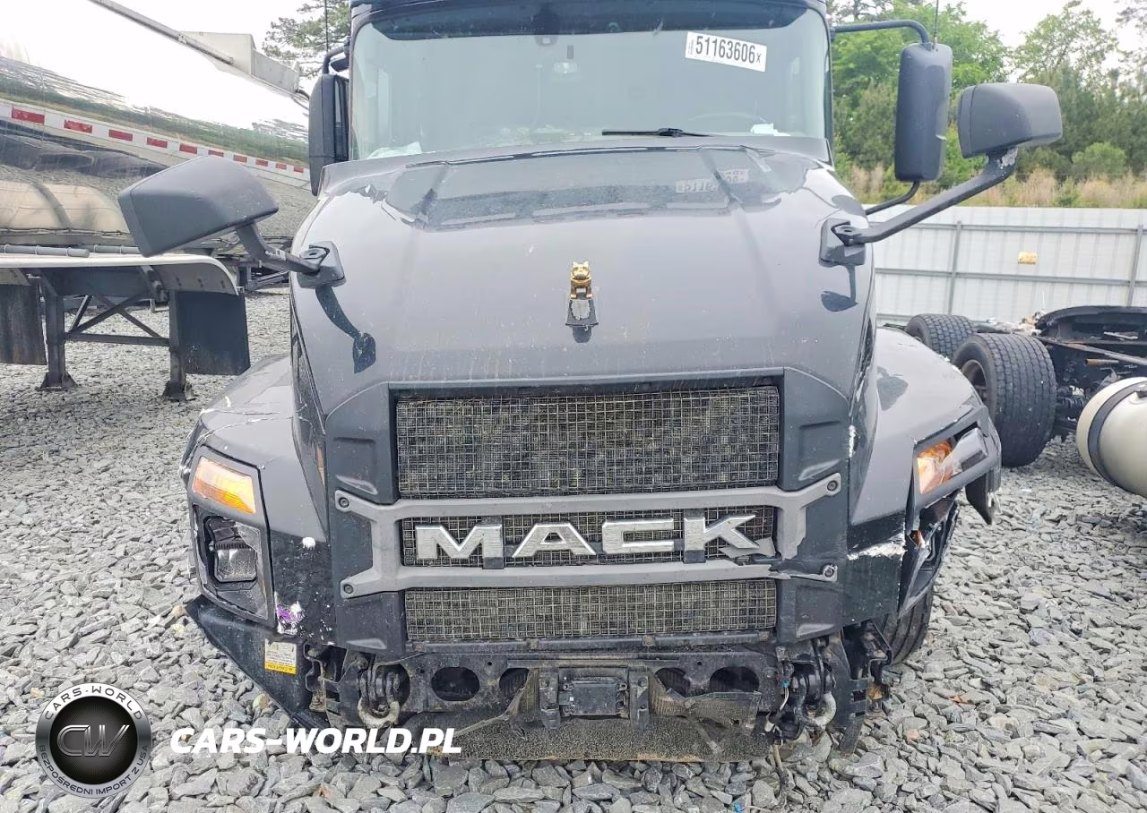 2018 Mack Anthem VIN:1M1AN4GY9JM001005 - 9