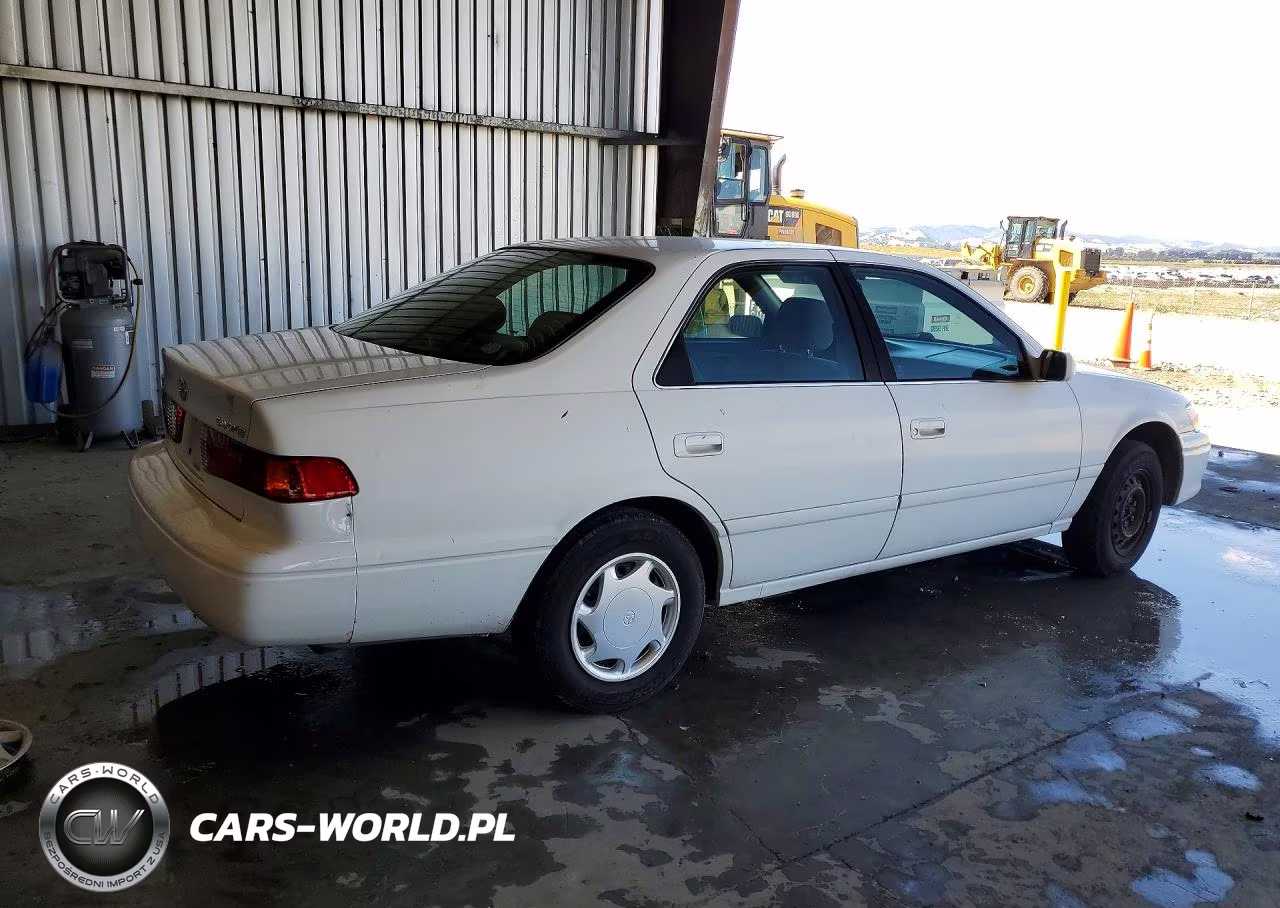 2000 Toyota Camry Ce VIN:4T1BG22K5YU994336 - 3