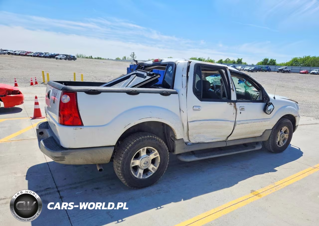 2003 Ford Explorer Sport Trac VIN:1FMZU67E13UB00925 - 3