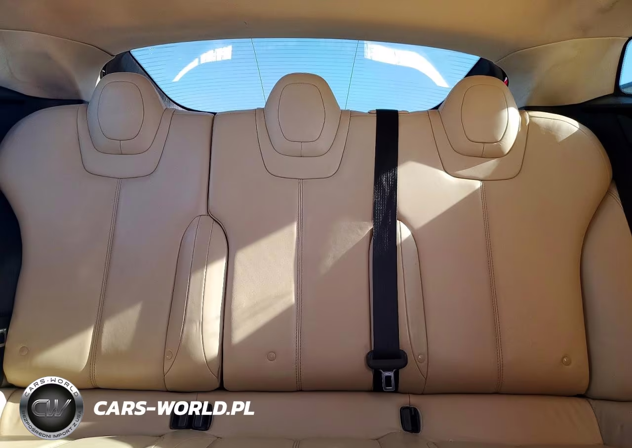 2013 Tesla Model S VIN:5YJSA1AG0DFP13592 - 10