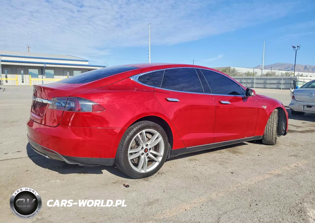 2013 Tesla Model S VIN:5YJSA1AG0DFP13592 - 3