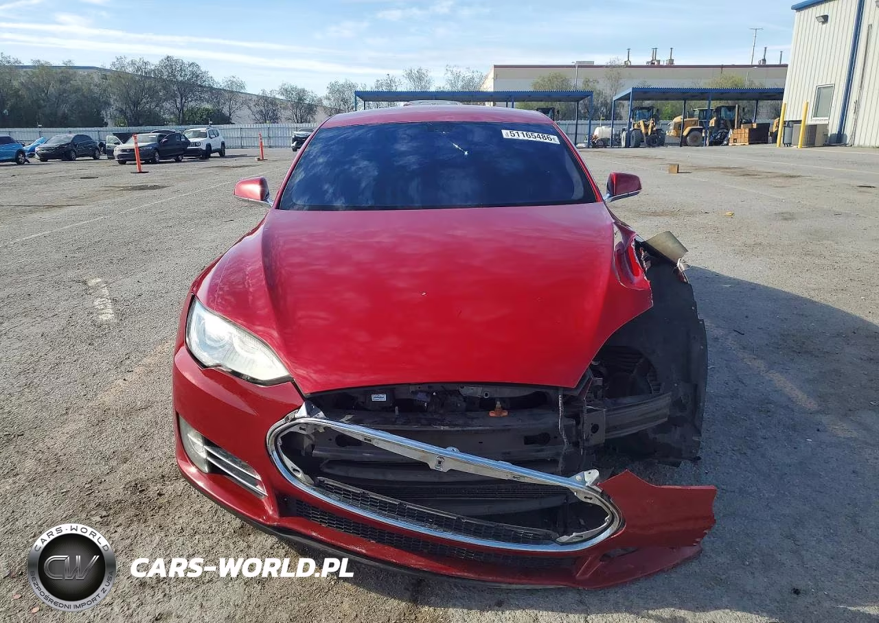 2013 Tesla Model S VIN:5YJSA1AG0DFP13592 - 5