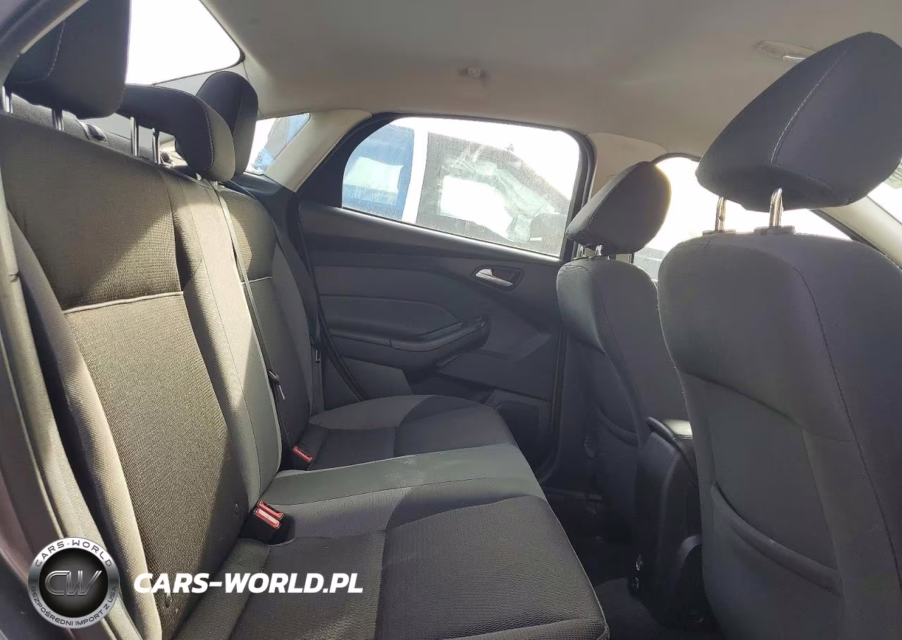 2014 Ford Focus Se VIN:1FADP3F23EL347616 - 10