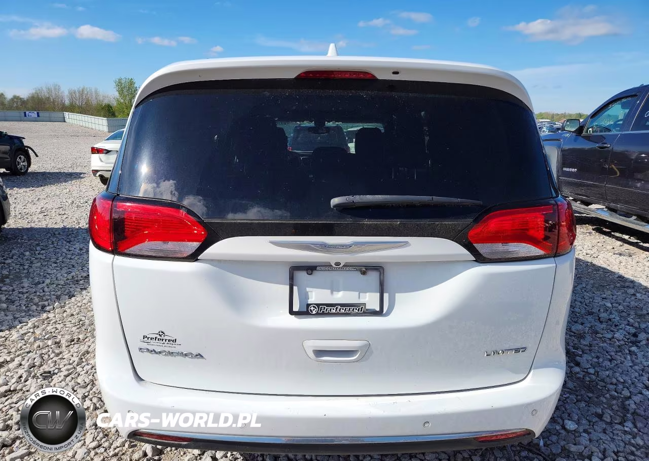 2018 Chrysler Pacifica Limited VIN:2C4RC1GG7JR106802 - 6