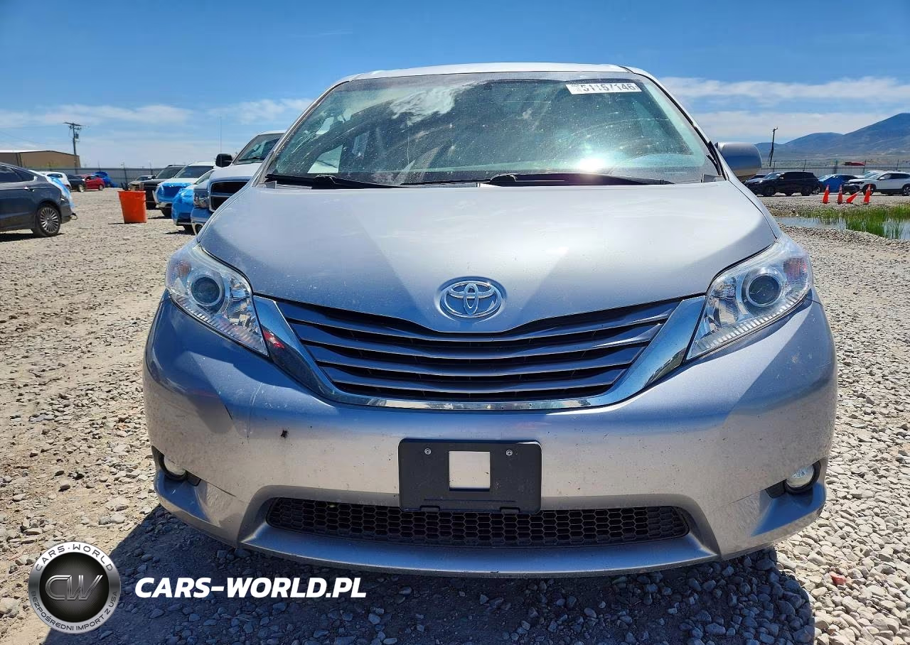 2017 Toyota Sienna Xle Premium 7-Passenger VIN:5TDDZ3DC9HS175854 - 5