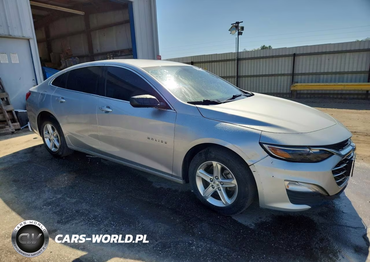 2021 Chevrolet Malibu Ls VIN:1G1ZC5ST0MF030923 - 4