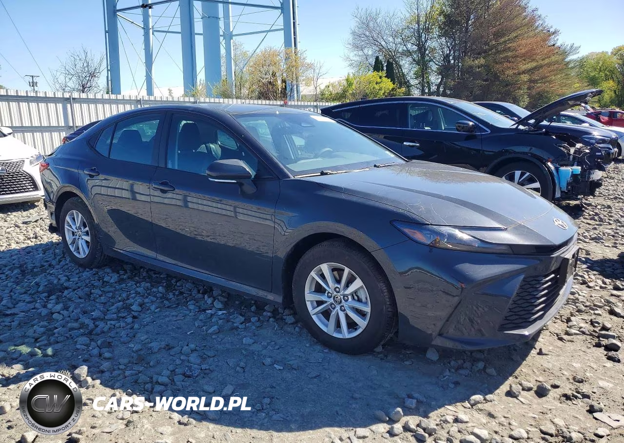 2026 Toyota Camry Le VIN:4T1DAACK4TU242767 - 4