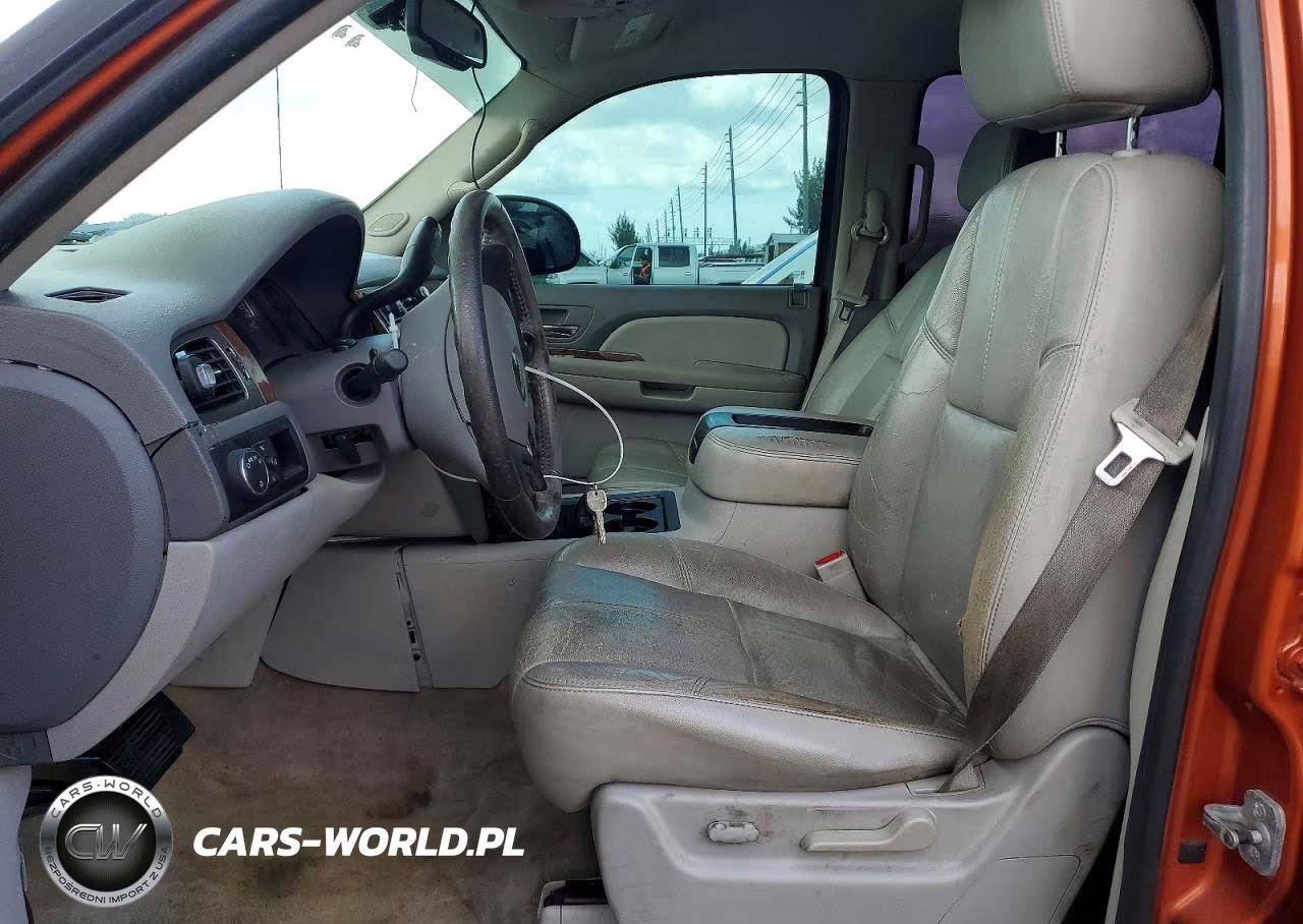 2007 Chevrolet Avalanche C1500 VIN:3GNEC12J87G126628 - 7
