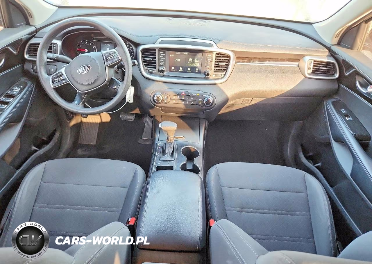 2019 Kia Sorento L VIN:5XYPG4A33KG578066 - 8