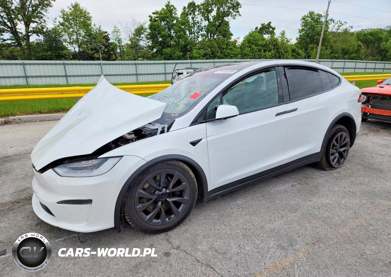 2022 Tesla Model X VIN:7SAXCBE56NF332946 - 1