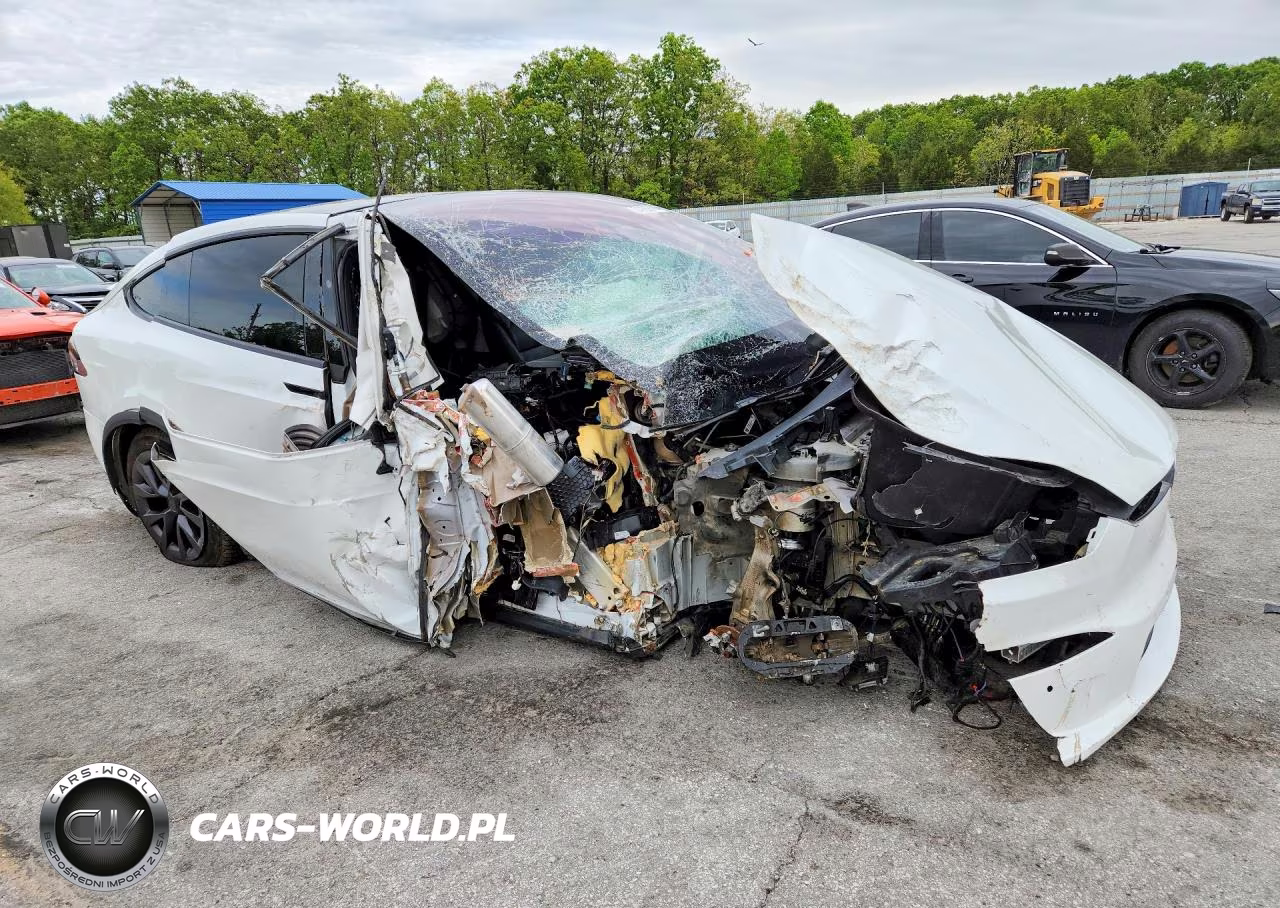 2022 Tesla Model X VIN:7SAXCBE56NF332946 - 4