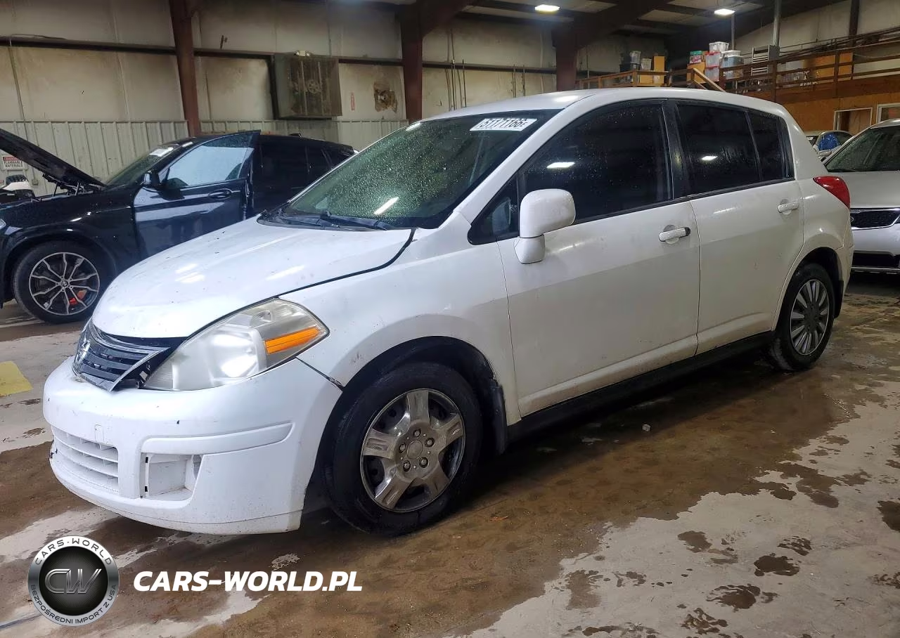 2011 Nissan Versa 1.8 S