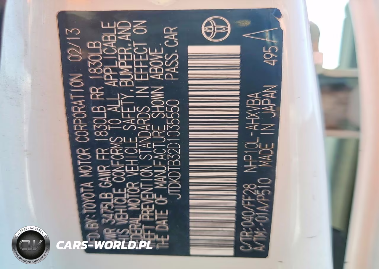 2013 Toyota Prius C Two VIN:JTDKDTB32D1035550 - 12