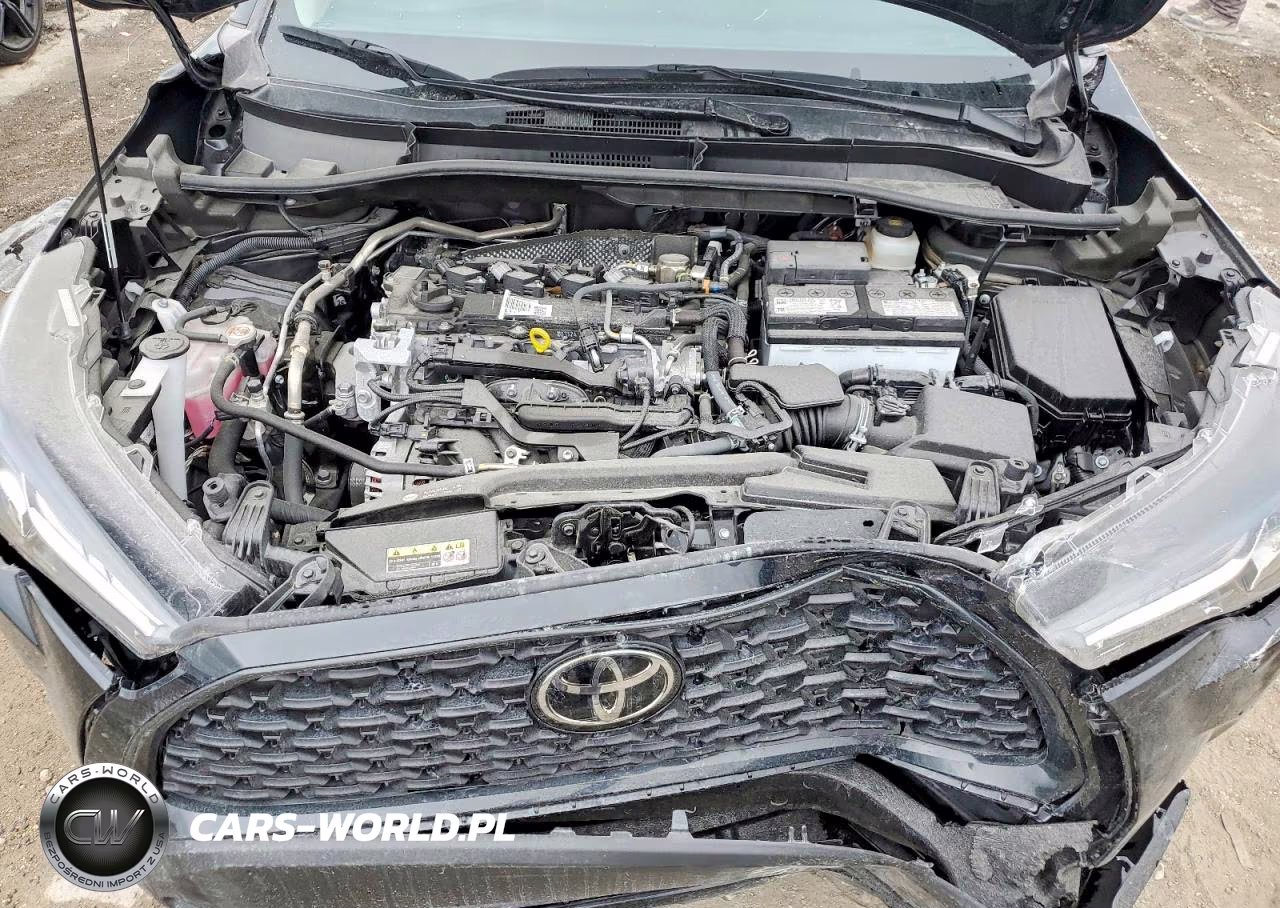 2025 Toyota Corolla Cross L VIN:7MUAAAAG2SV129690 - 11