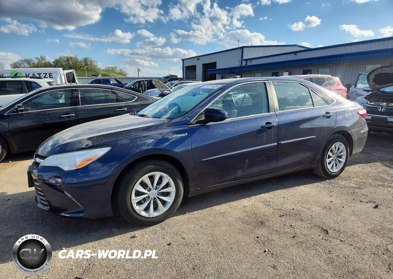2015 Toyota Camry Hybrid Le