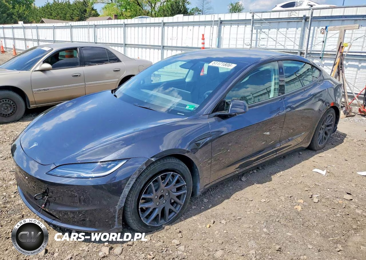 2024 Tesla Model 3 – zdjęcie 1 z 12