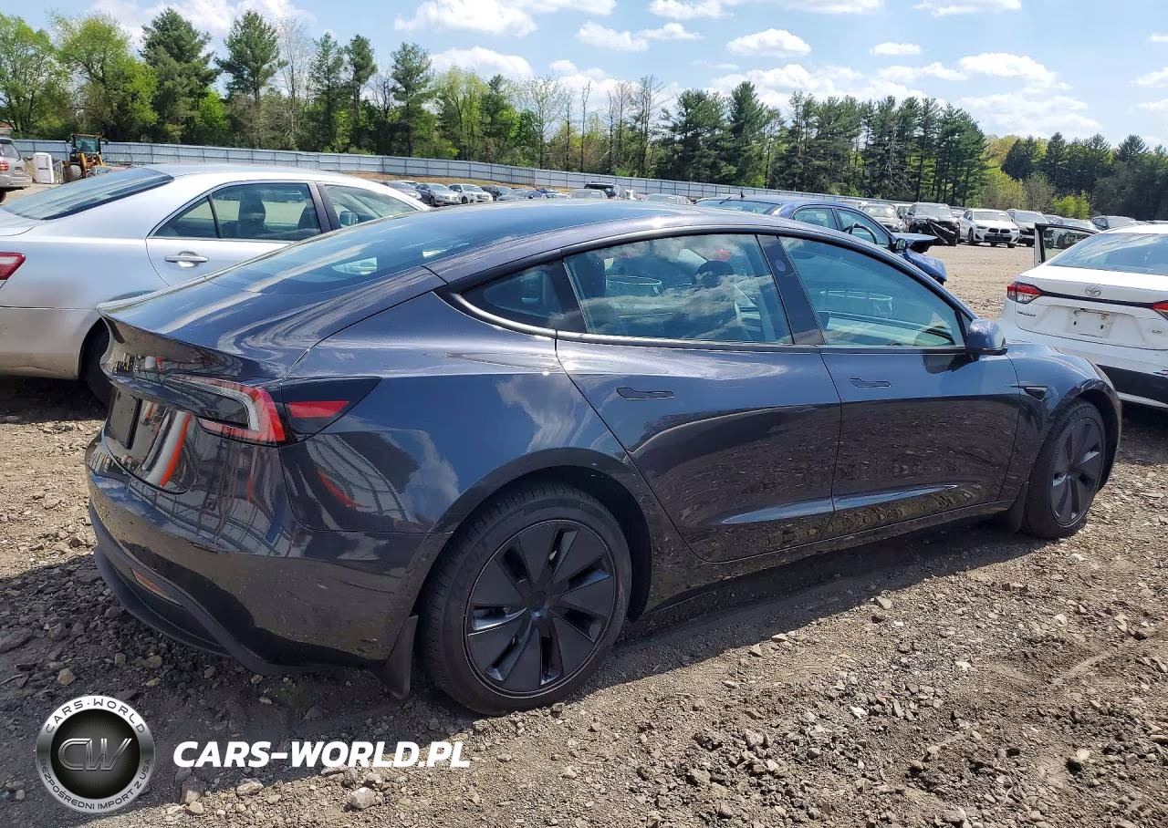 2024 Tesla Model 3 VIN:5YJ3E1EA4RF826841 - 3
