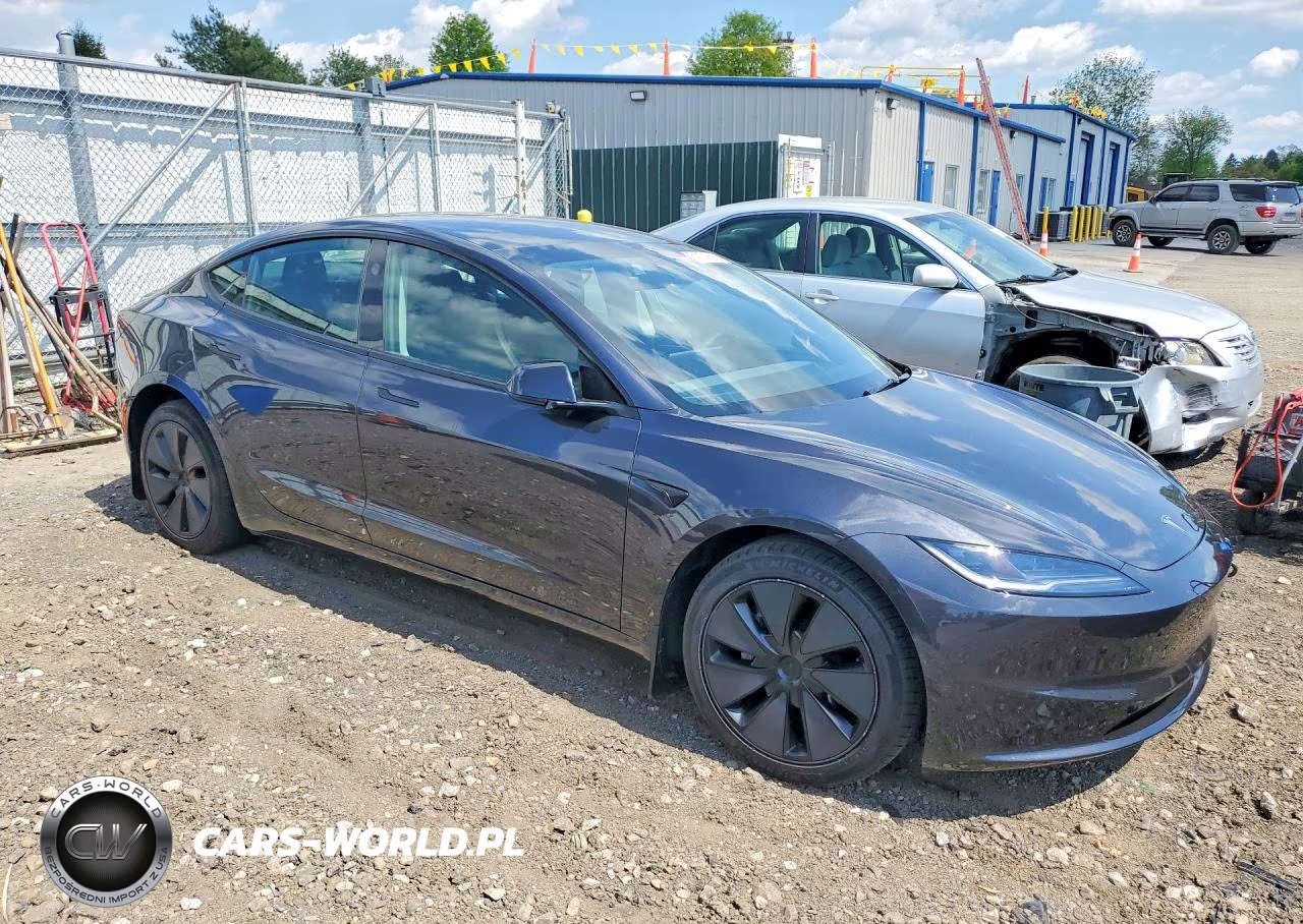 2024 Tesla Model 3 VIN:5YJ3E1EA4RF826841 - 4