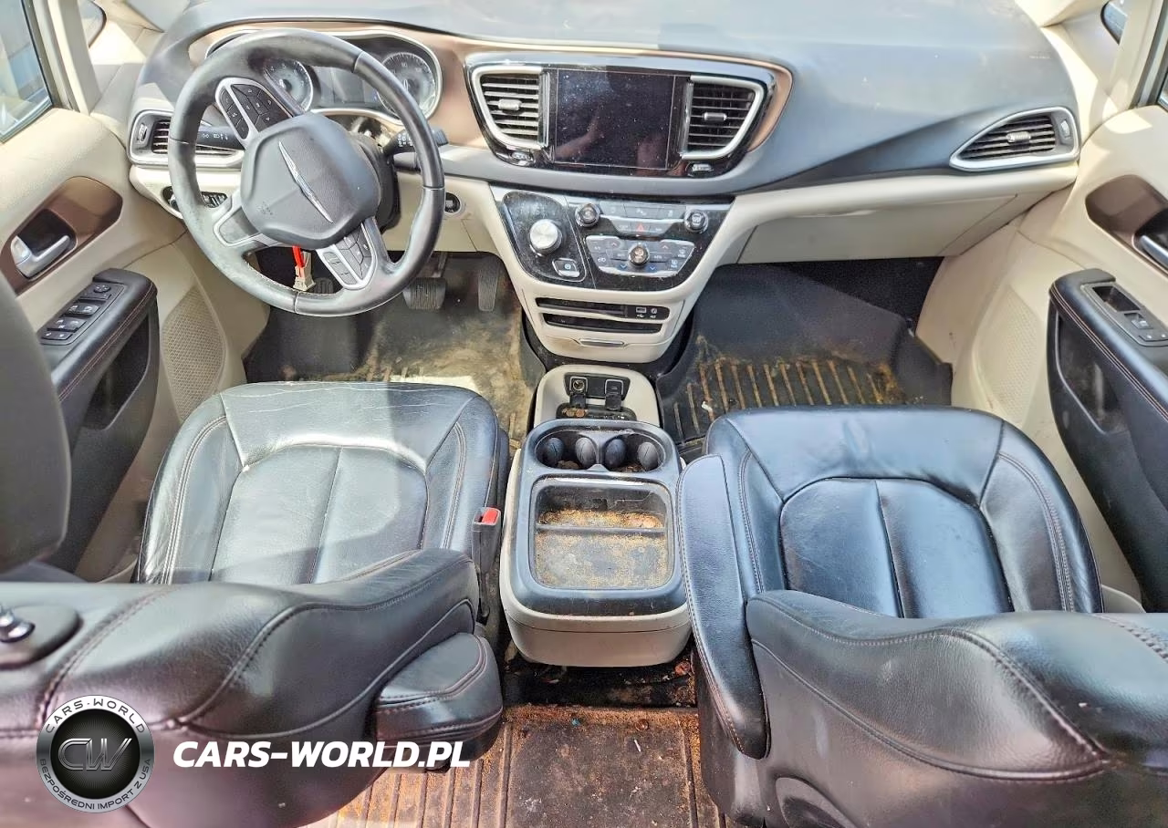2017 Chrysler Pacifica Touring L VIN:2C4RC1BG4HR824034 - 8