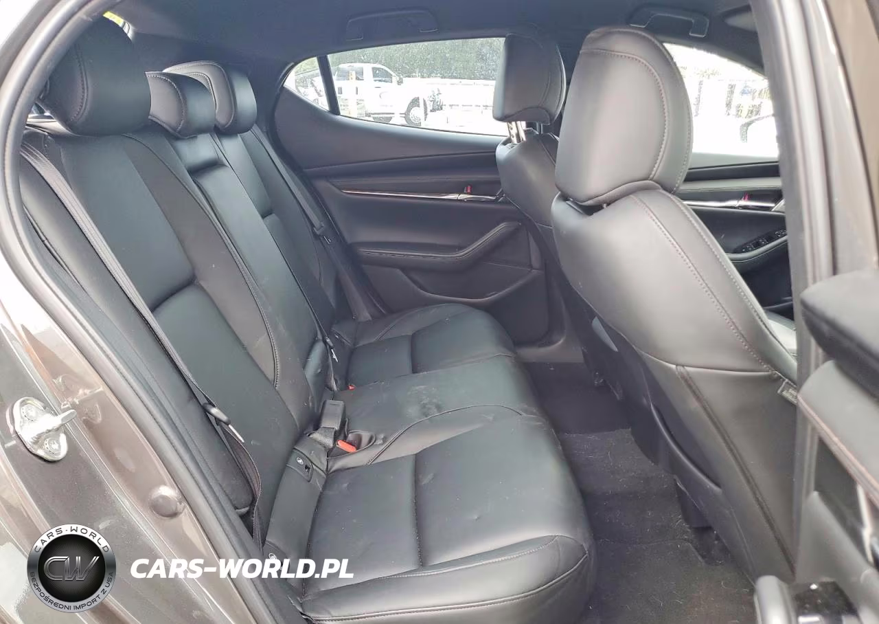 2020 Mazda 3 Preferred VIN:JM1BPAMMXL1158352 - 10