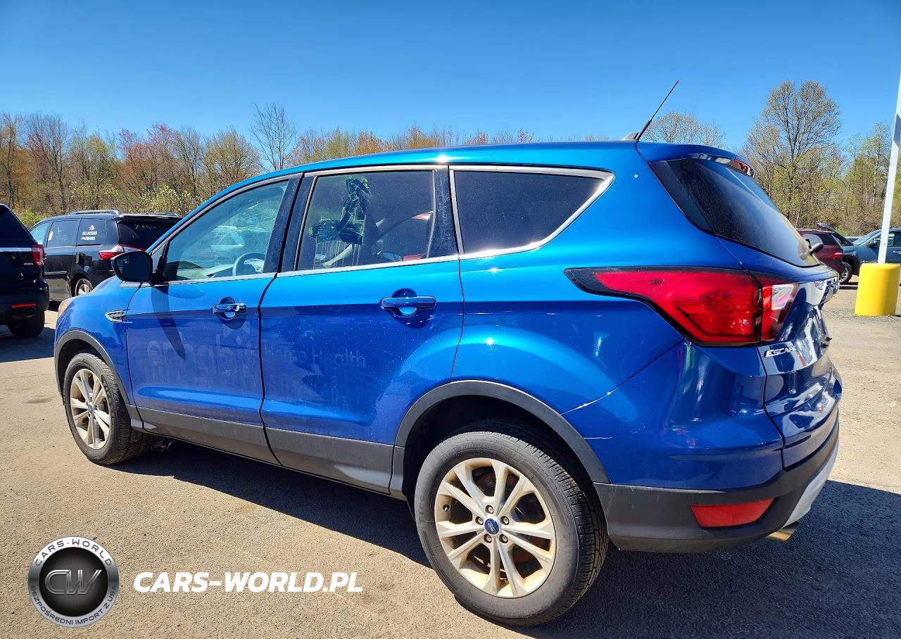 2019 Ford Escape Se VIN:1FMCU0GD5KUB15596 - 2
