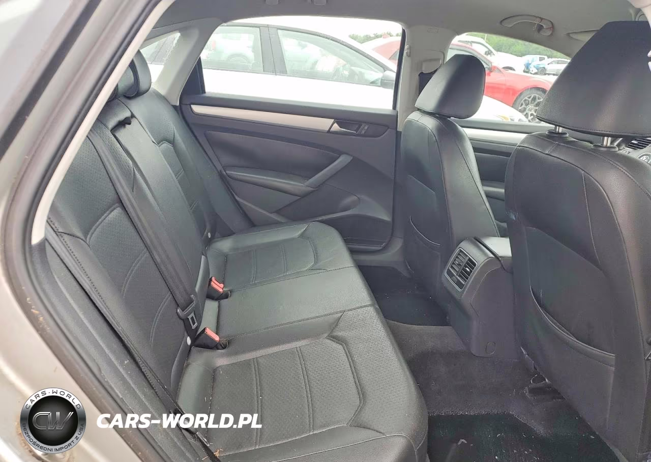 2013 Volkswagen Passat Se VIN:1VWBP7A35DC071816 - 10