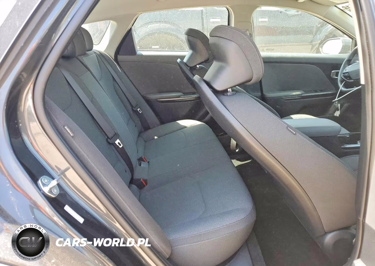 2025 Kia K4 Lxs VIN:3KPFT4DE1SE019780 - 10