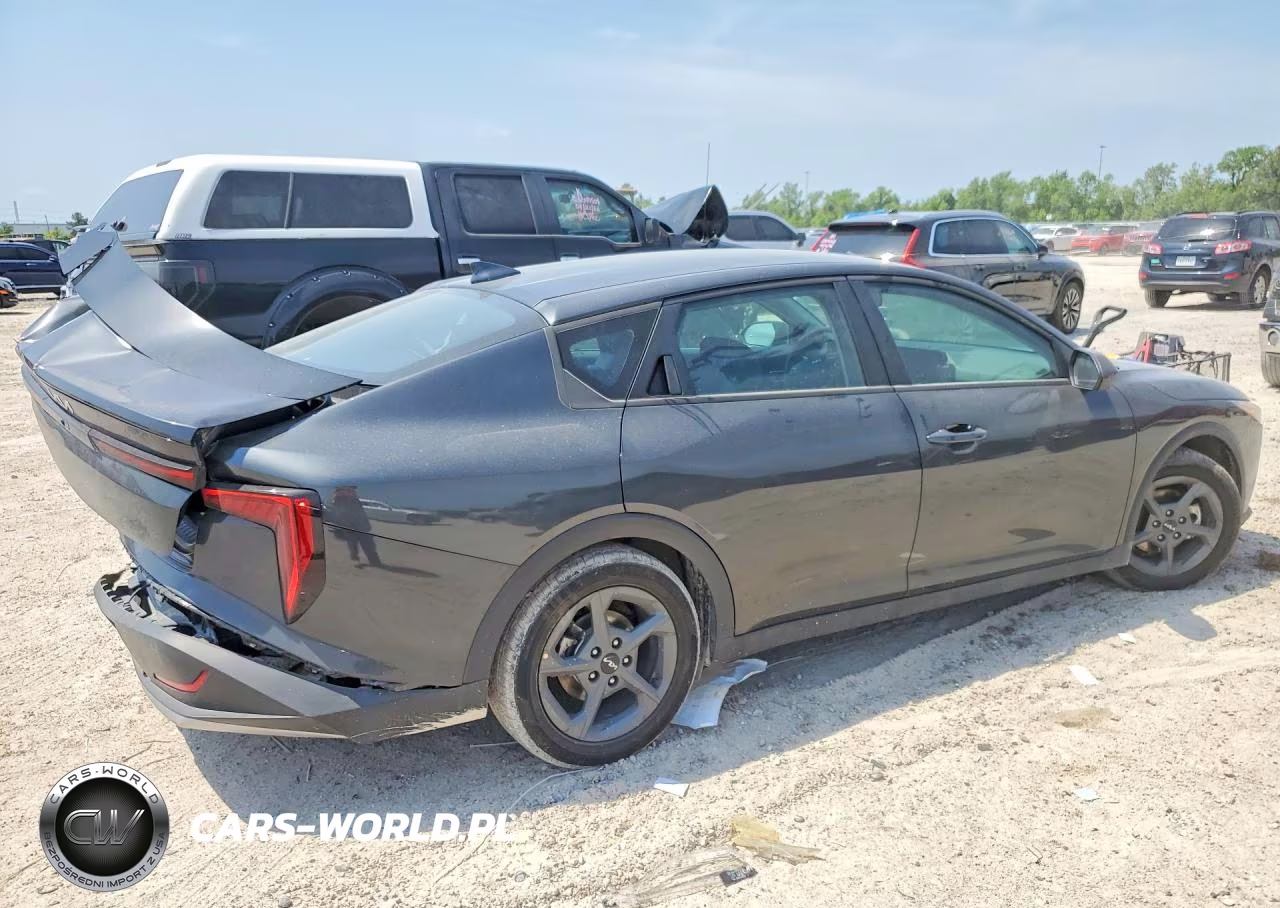 2025 Kia K4 Lxs VIN:3KPFT4DE1SE019780 - 3