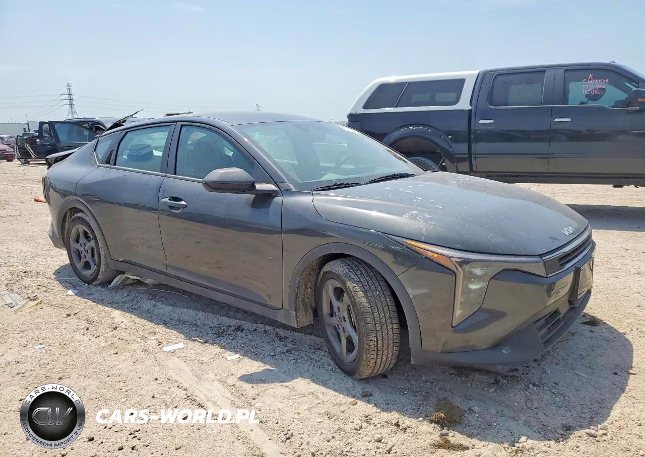 2025 Kia K4 Lxs VIN:3KPFT4DE1SE019780 - 4