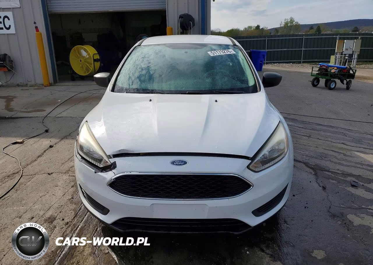 2017 Ford Focus S VIN:1FADP3E26HL234619 - 5