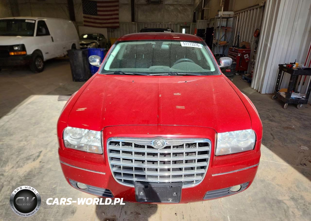 2010 Chrysler 300 Touring VIN:2C3CA5CV9AH326041 - 5